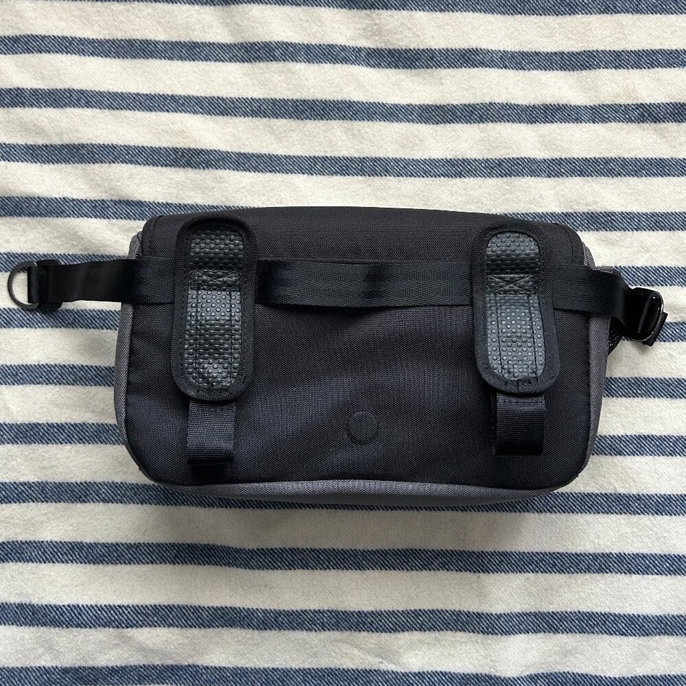 Bugaboo Stroller Organizer in Gray and Black - Picture 8 of 16